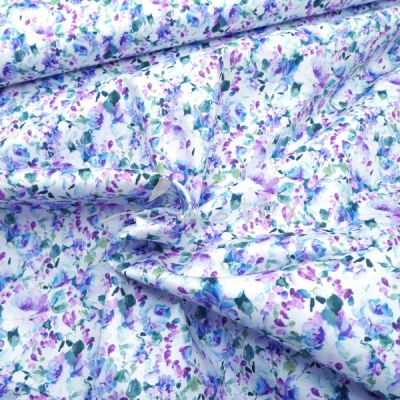 Exklusiv: Baumwoll-Satin Streublümchen lila